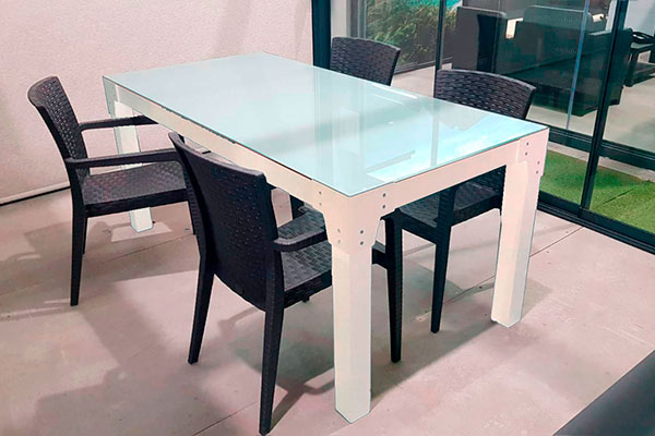 Table KUBiKA en verre en aluminium blanc 